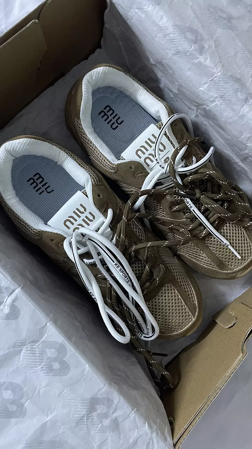 Newbalance miu miu Brown 2