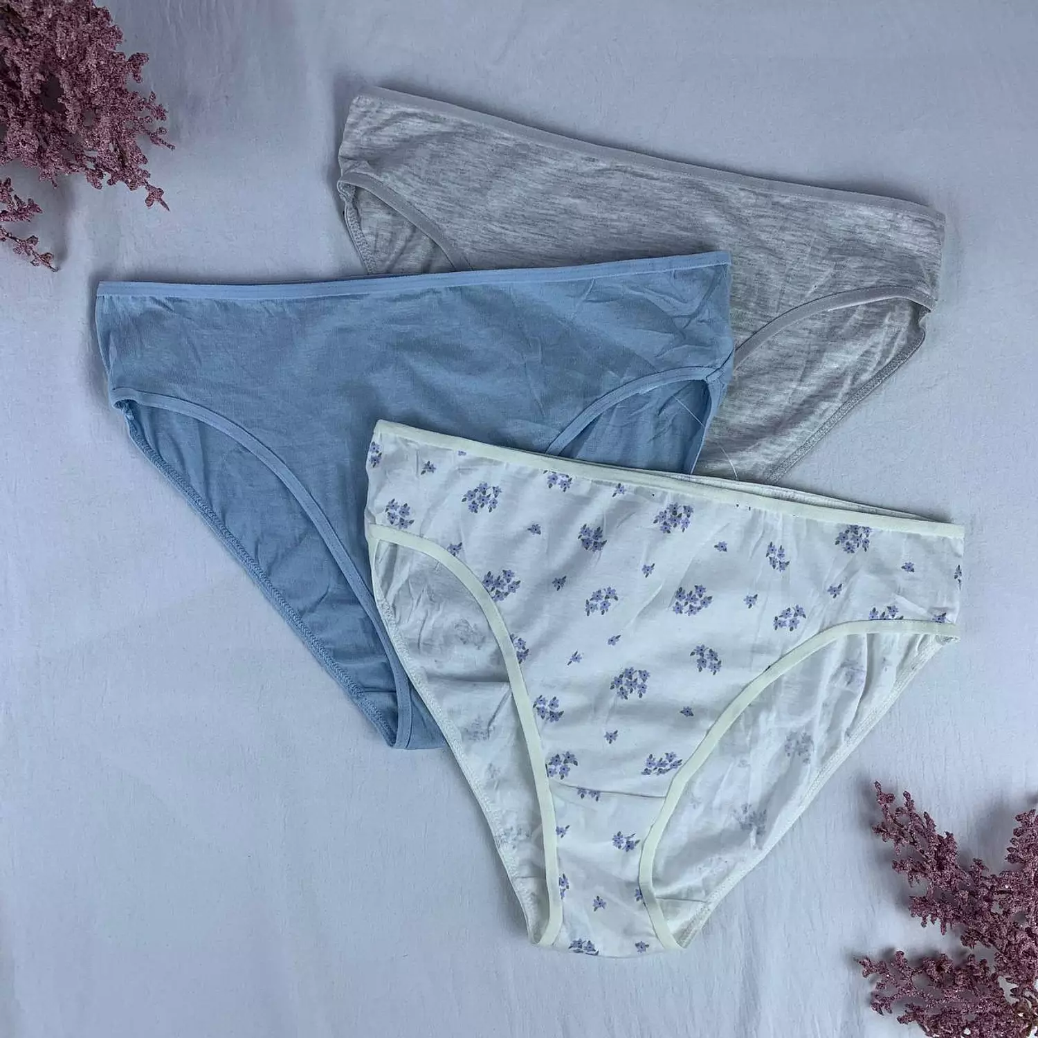 3 pieces cotton panty set from primark image