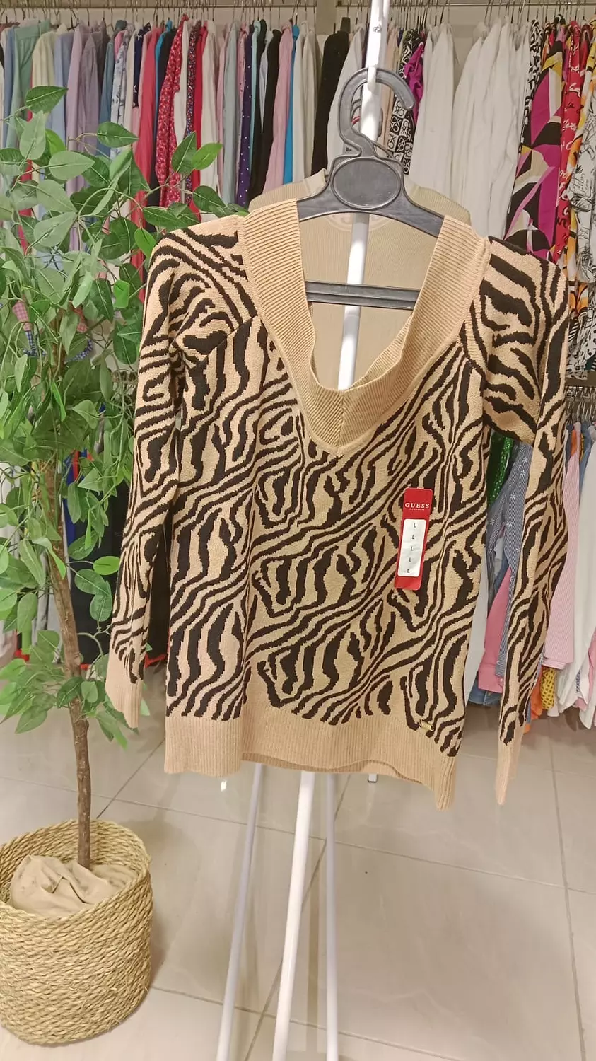 Guess Zebra Print Sweater – Beige & Black image