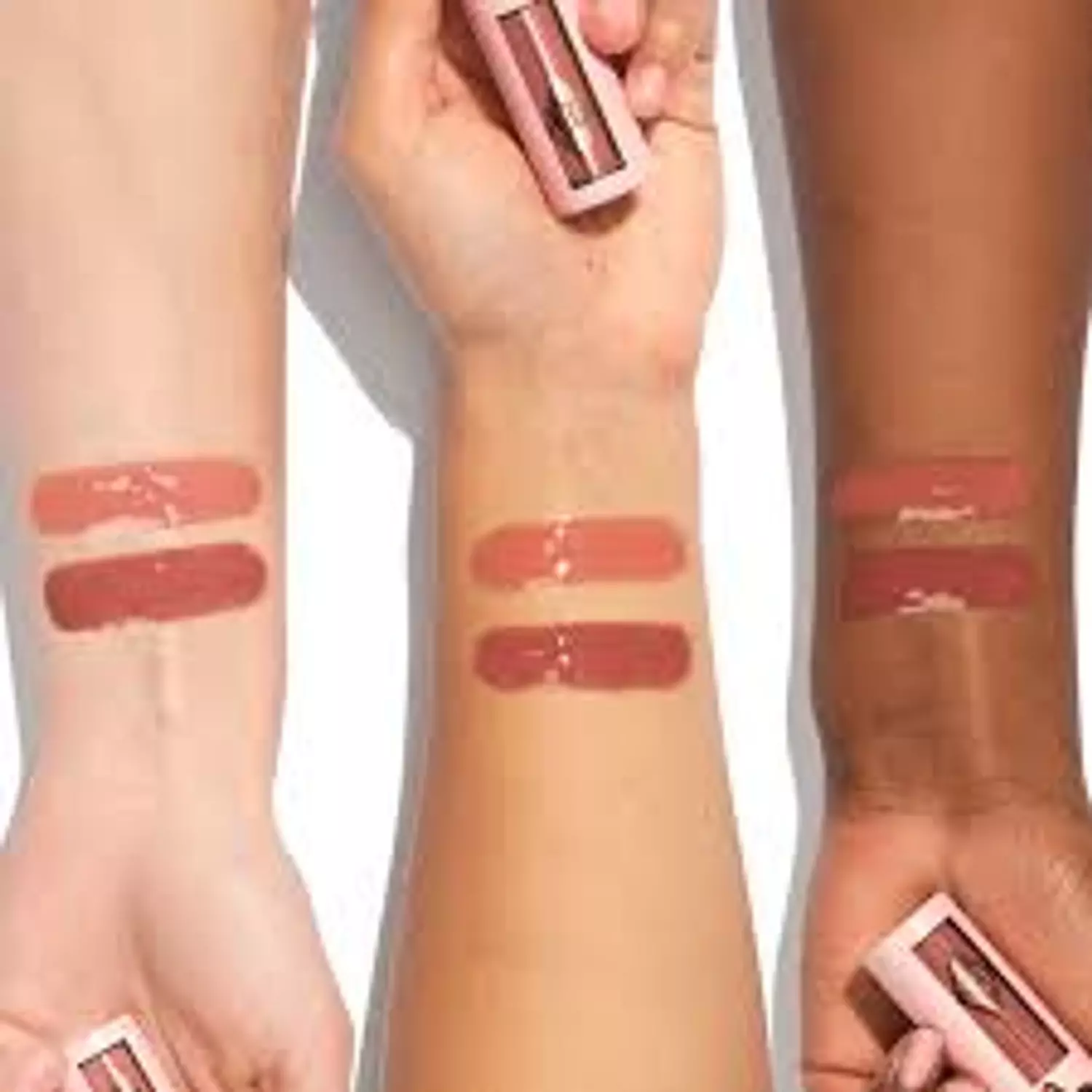 Charlotte Tilbury Big PlumpGasm Strawberry Chocolate 3