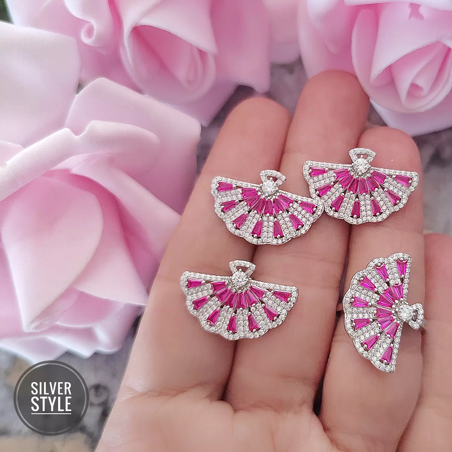 Stunning fushia set image