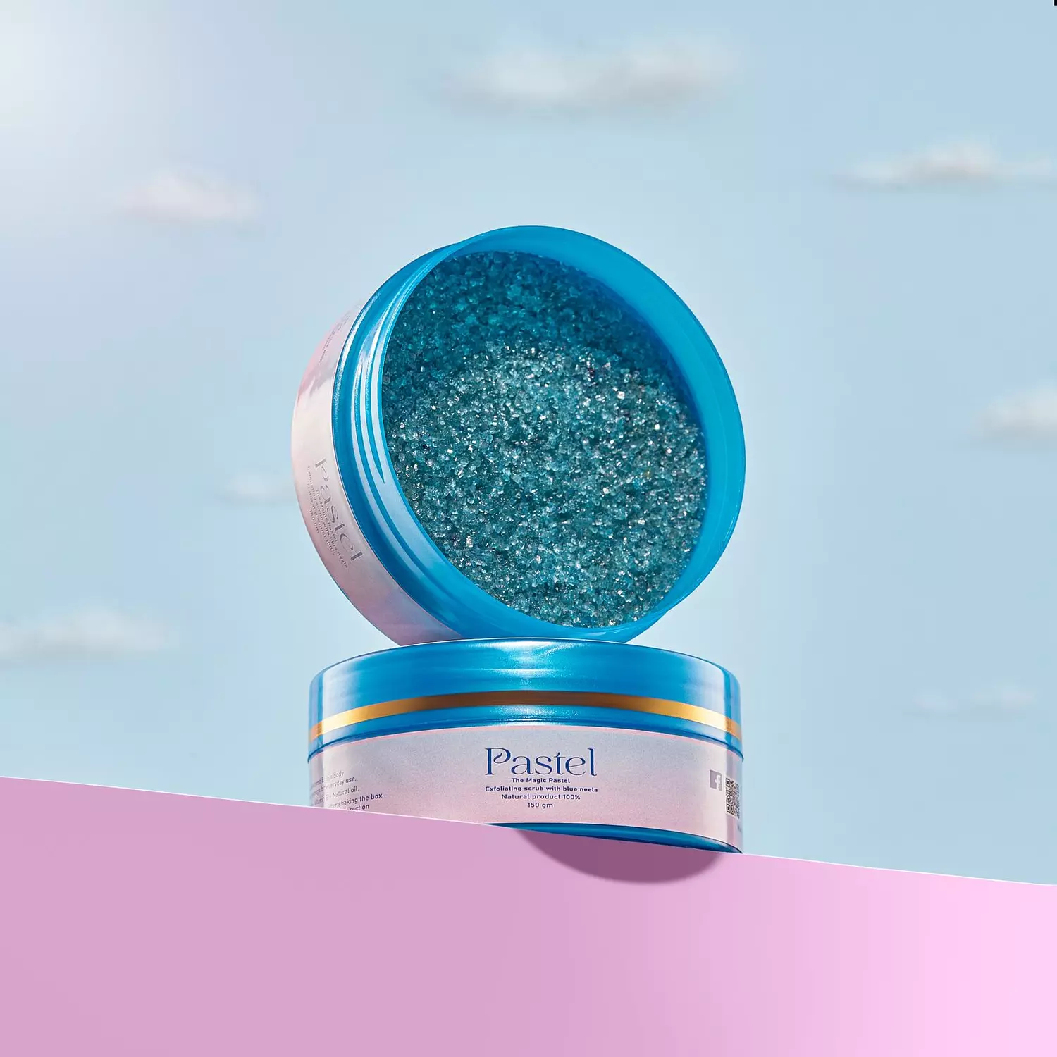 The Magic Pastel with Blue Neela oily image