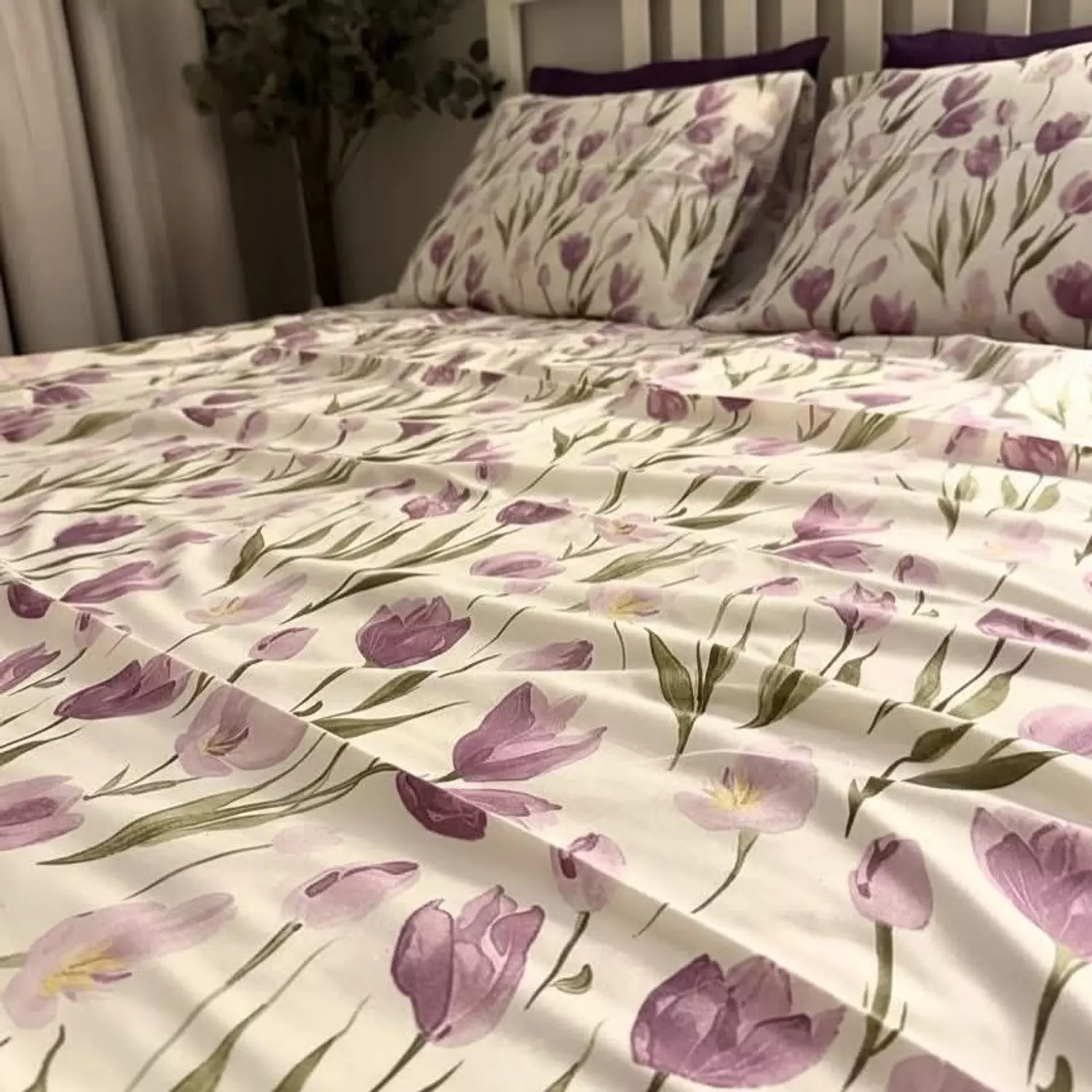 Tulip Cotton Large Sheet Set hover image