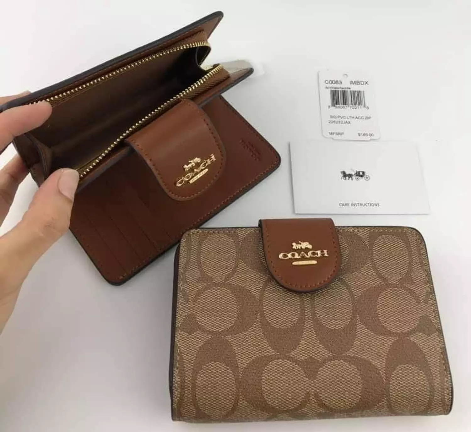 COACH Medium Corner Zip Wallet