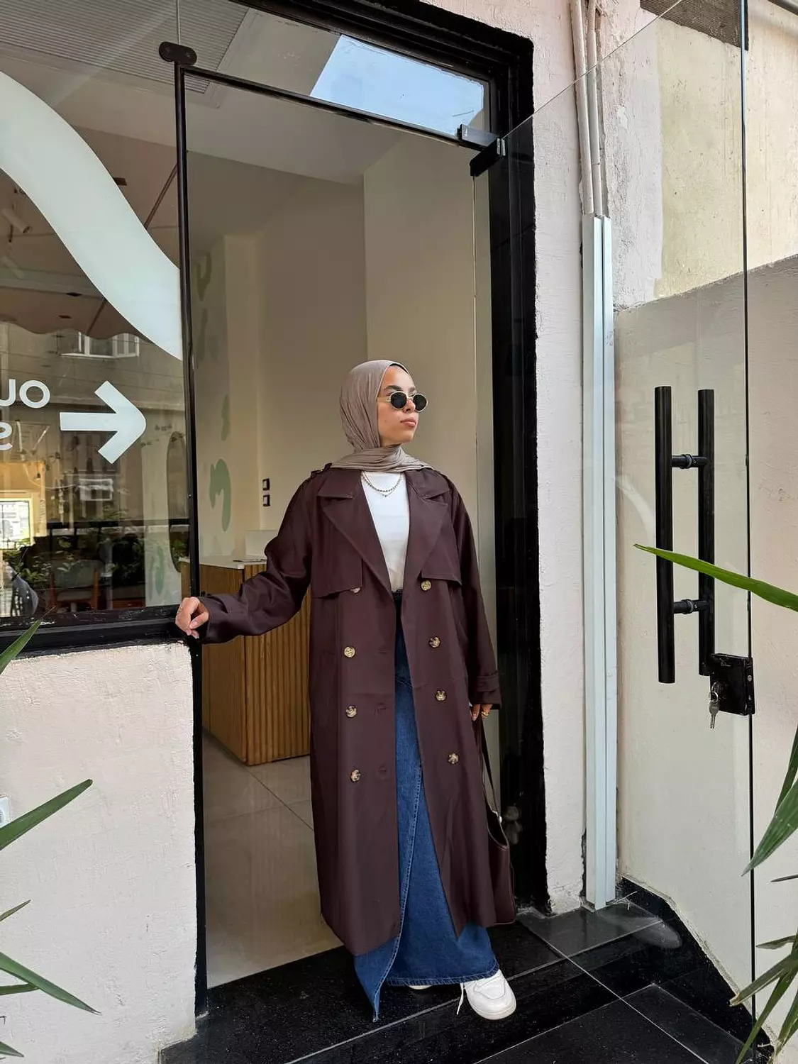 ELENA DINEM SKRIT image