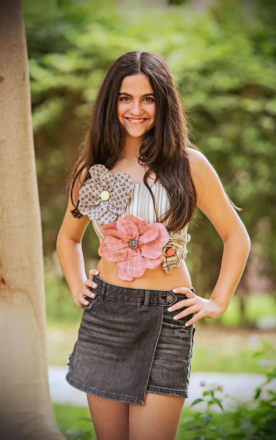 Handmade Flower Pin – Multicolor hover image