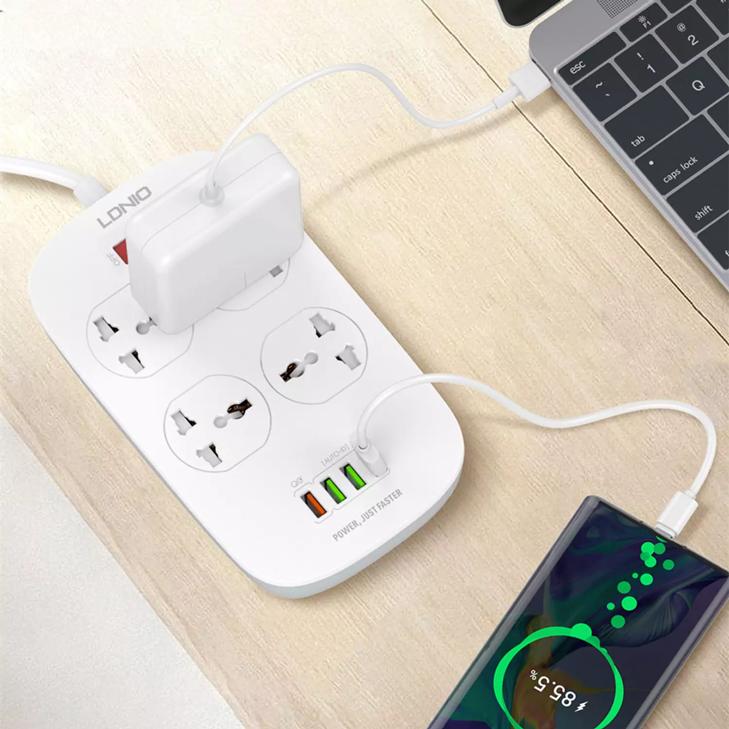 LDNIO SC4407 4-Socket Universal Power Strip with 4 USB Ports, 2500W, and Comprehensive Protection 8