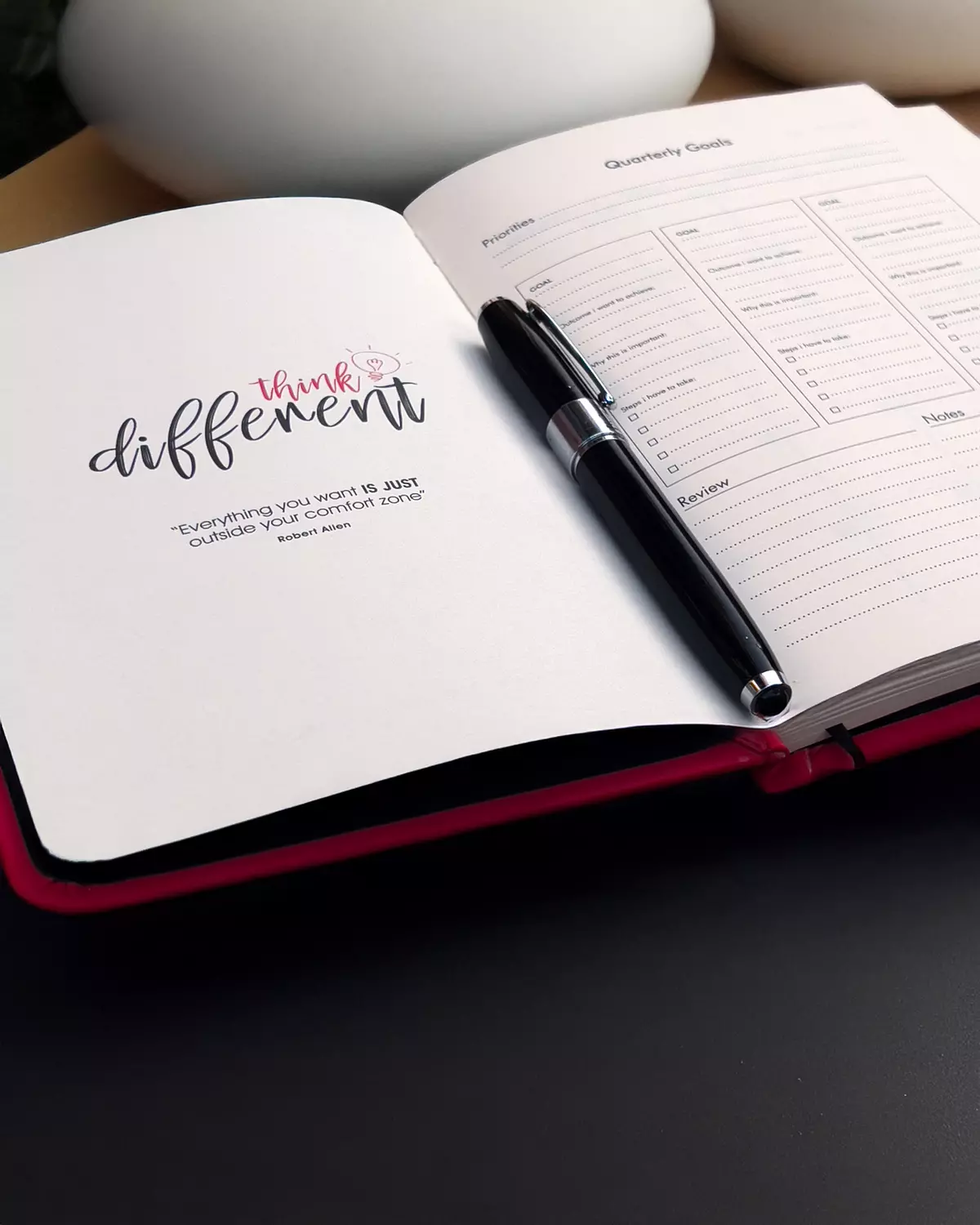 RED PLANNER 4