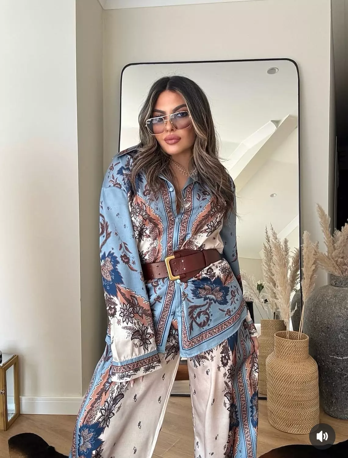 Baby blue satin set  3