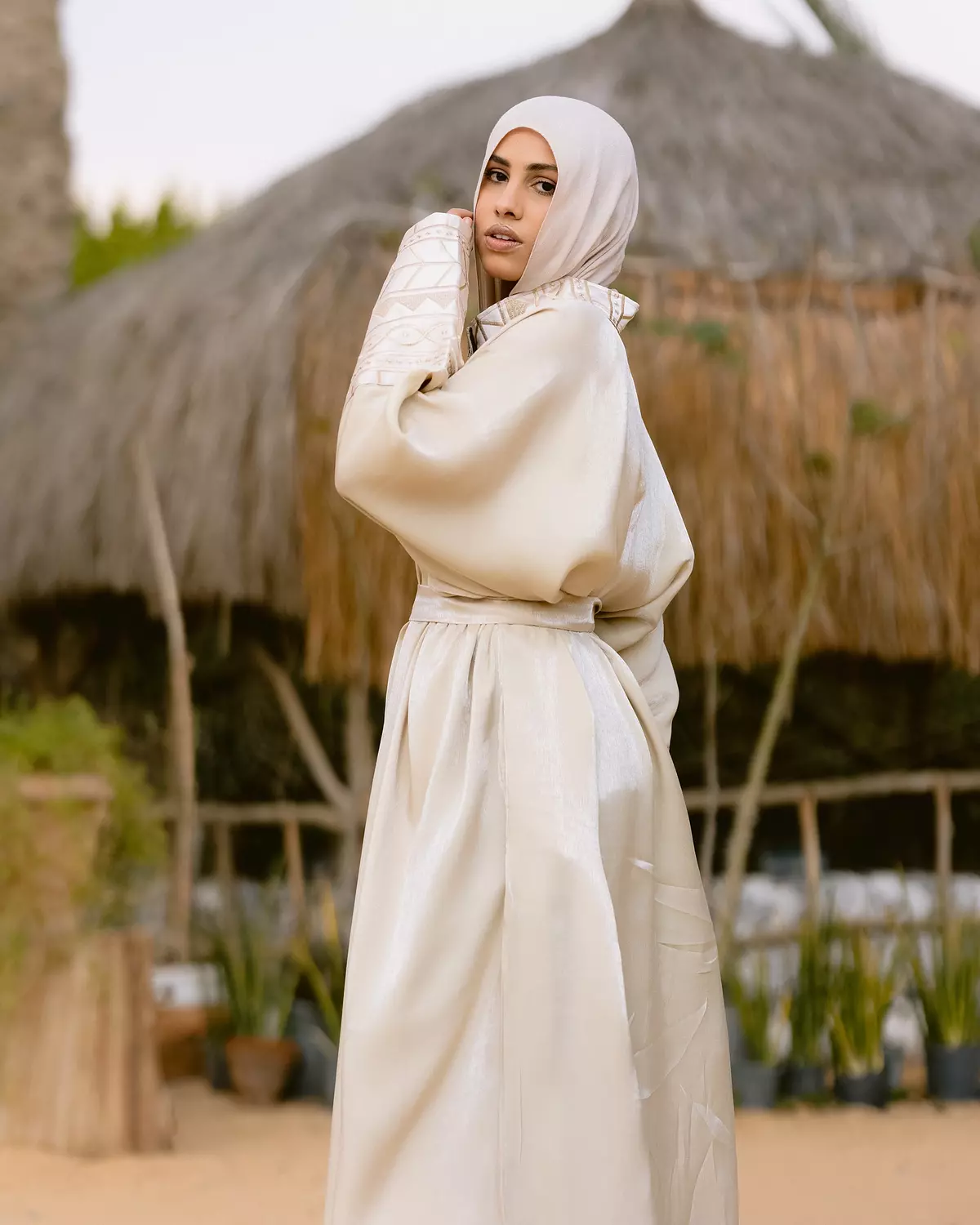 Gleaming Abaya 2