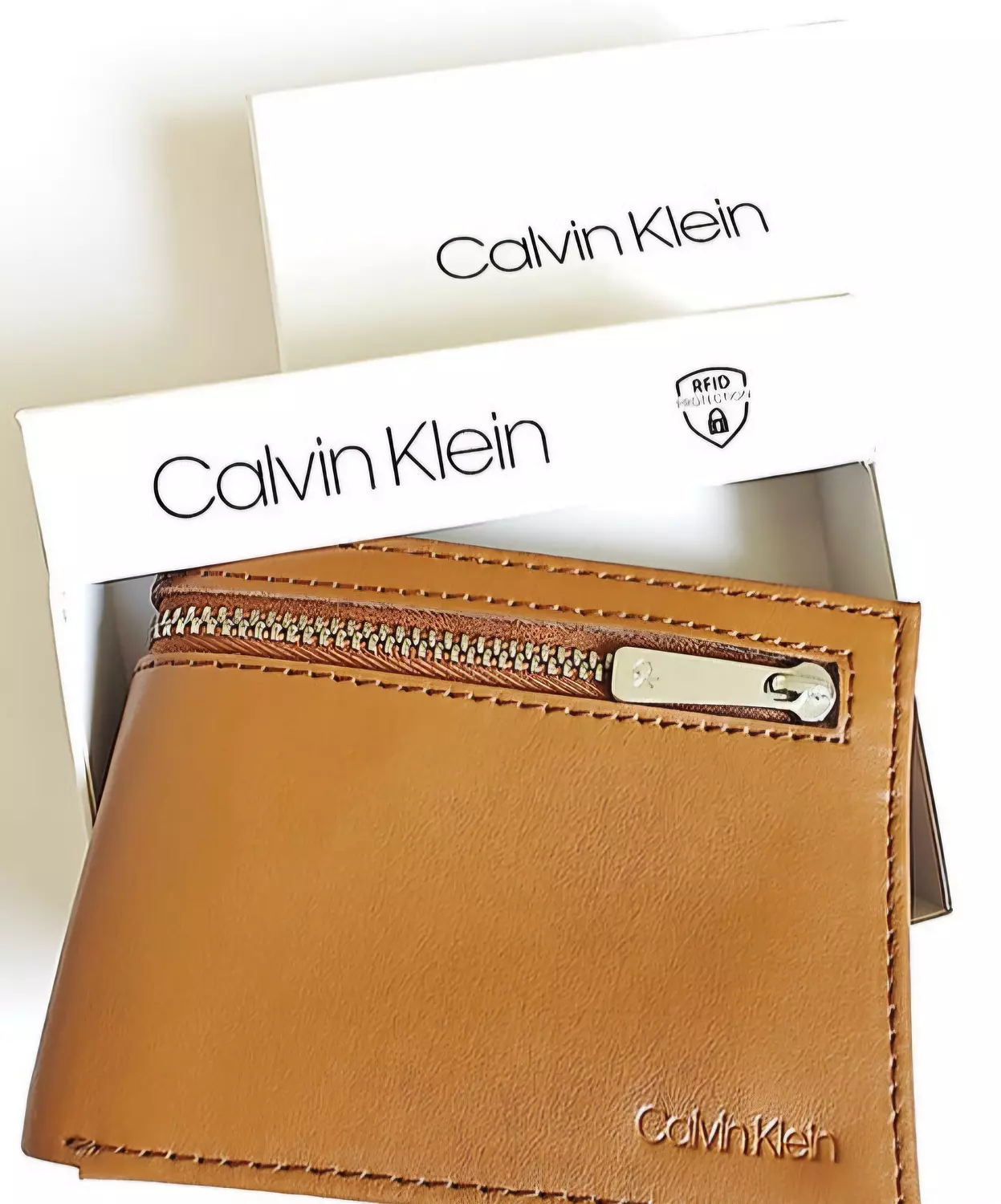 Calvin Klein men’s bifold wallet 3