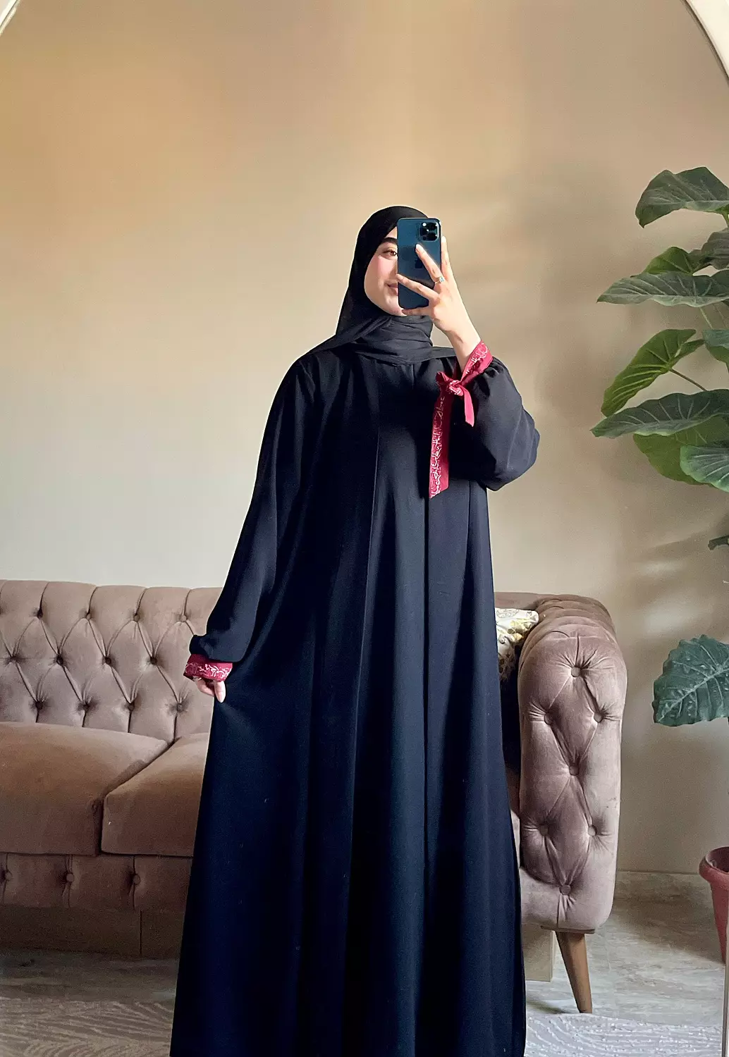 وللحرية الحمراء/عباية  image