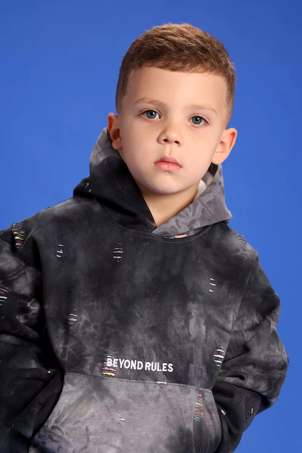 Tie-dye Beyond Rules 2