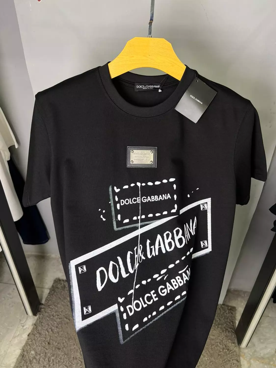 DOLCE AND GABBANA TSHIRT / 1263 1