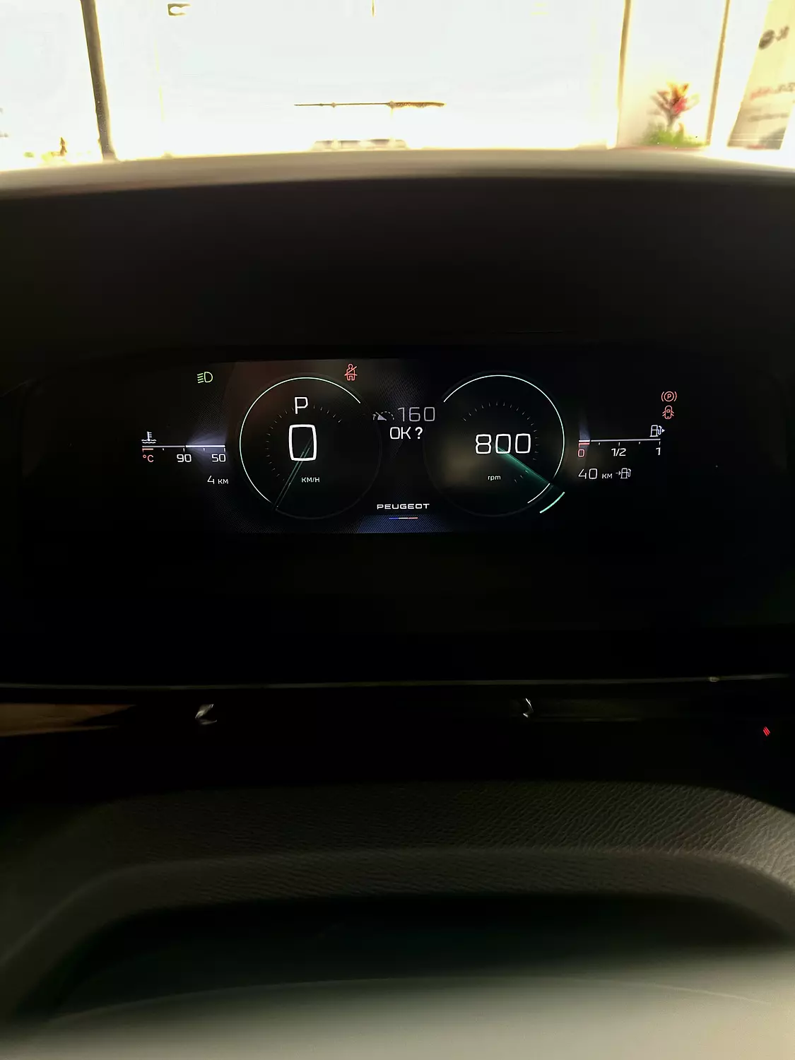 Peugout 408  10