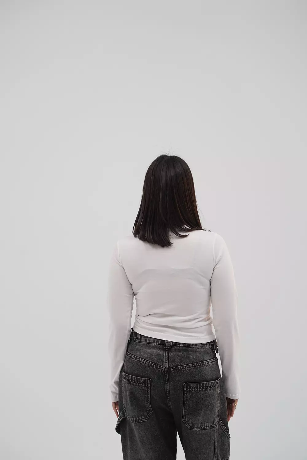White top with long sleeve 2