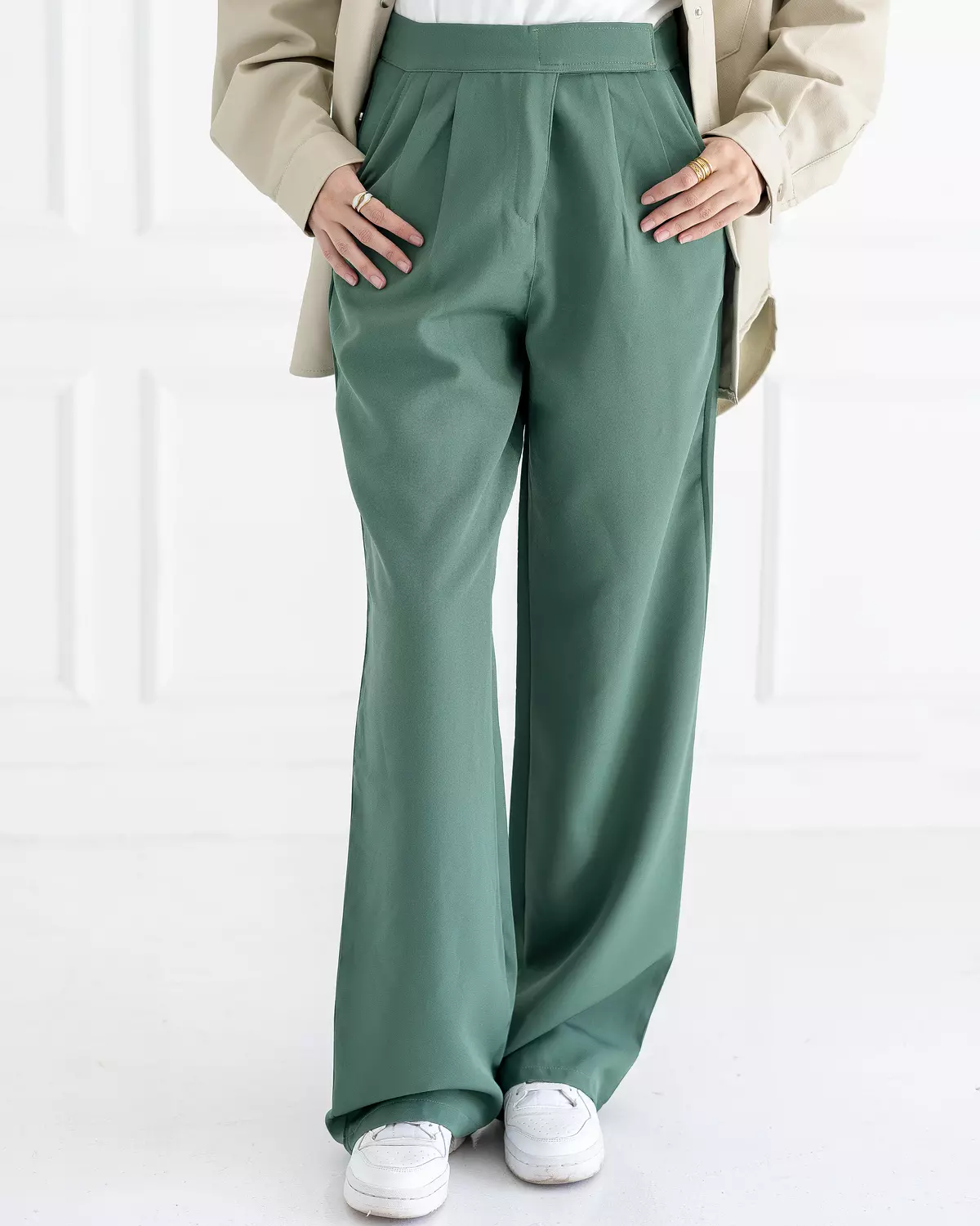 Olive classic high-waisted pant 2