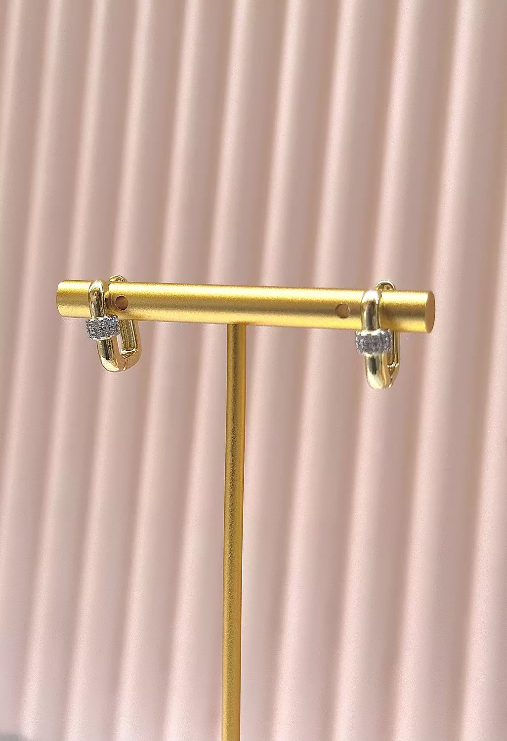 Mini-Glow Earrings image