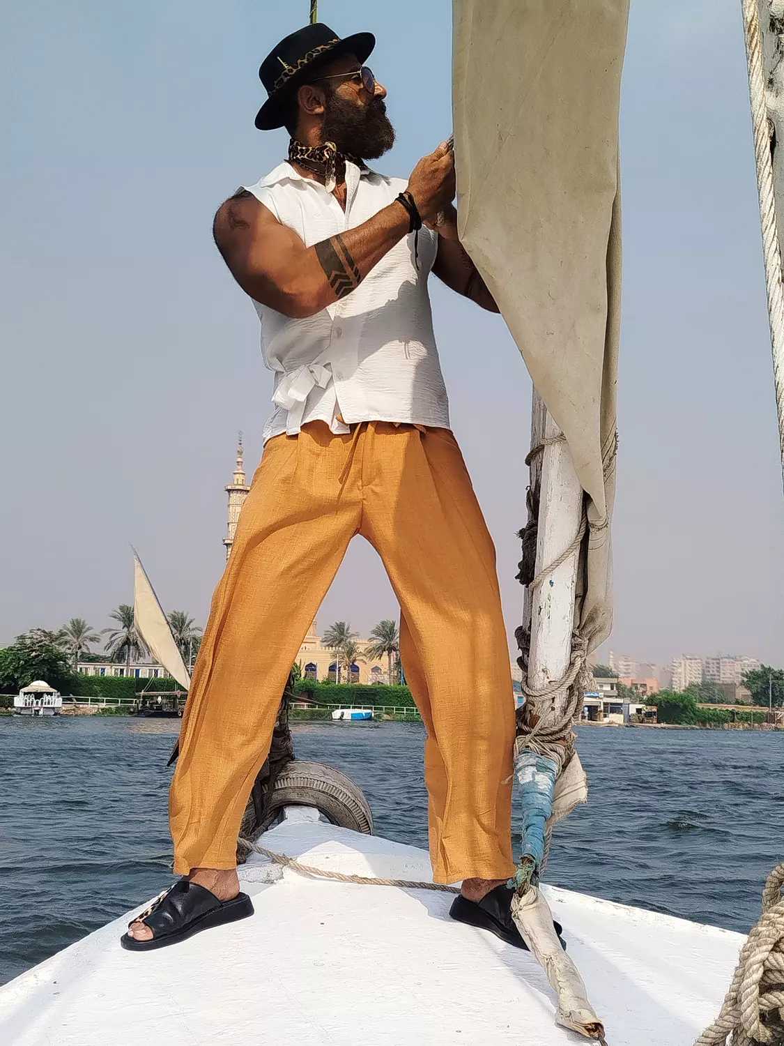 Camel Relaxed-fit wide linen pants 4