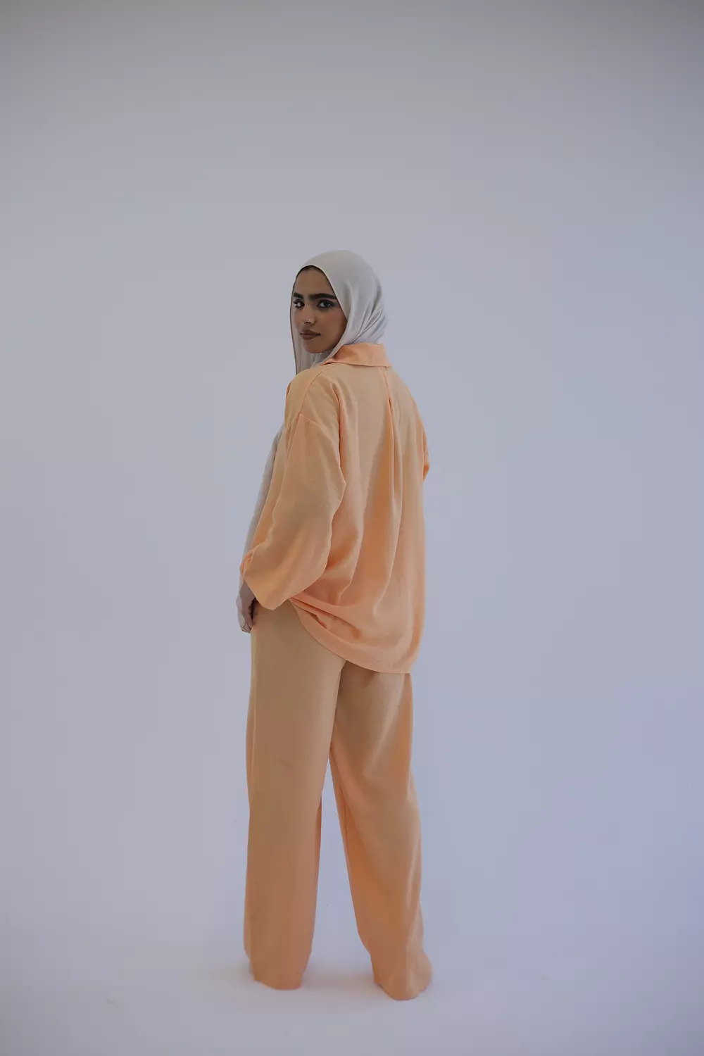 Orange linen suit-2nd-img