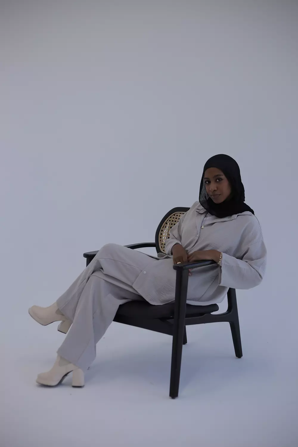 Light gray linen suit 3