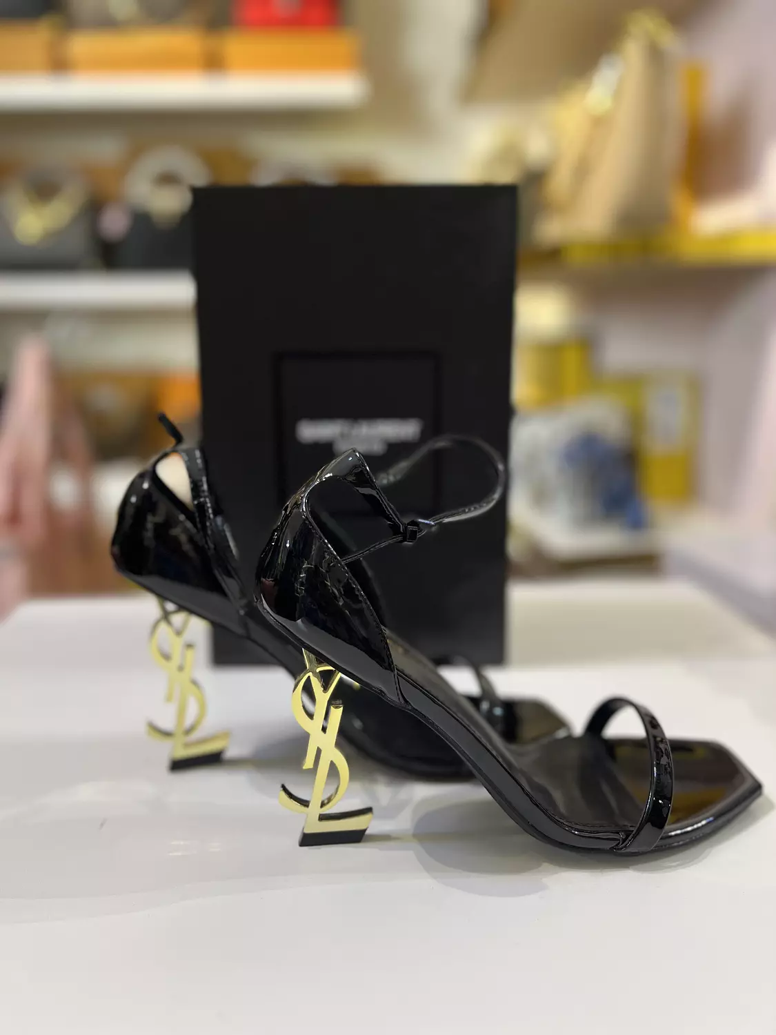 Ysl sandal  image