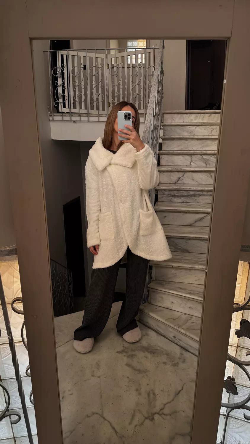Soft and Cozy Fleece Jacket/Robe image