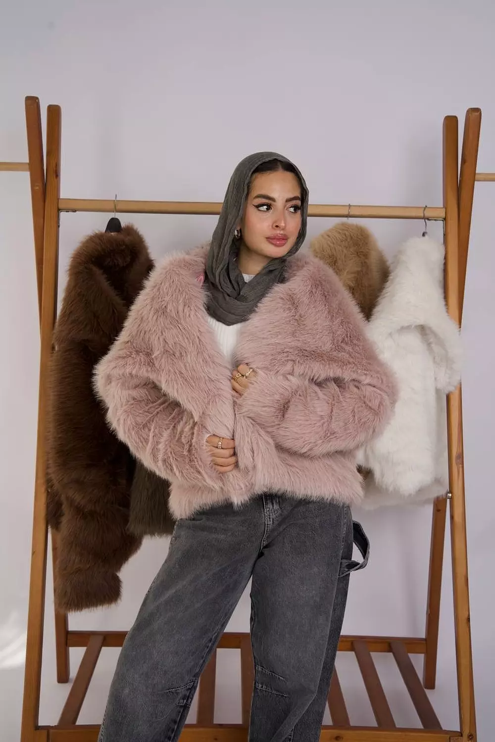 Imported fur jacket with elegant collar  16