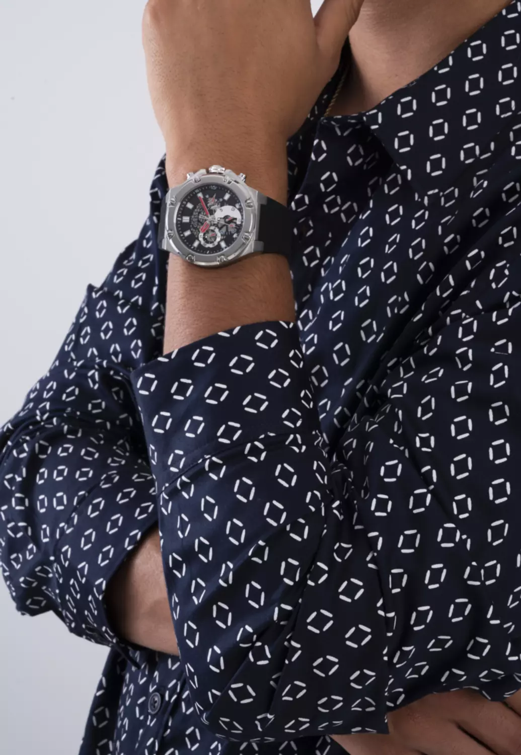 GUESS GW0334G1 Men's  Watch Silver Tone Silicone Strap 7