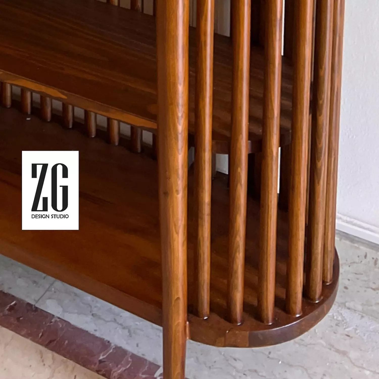 FLUTED CONSOLE 3