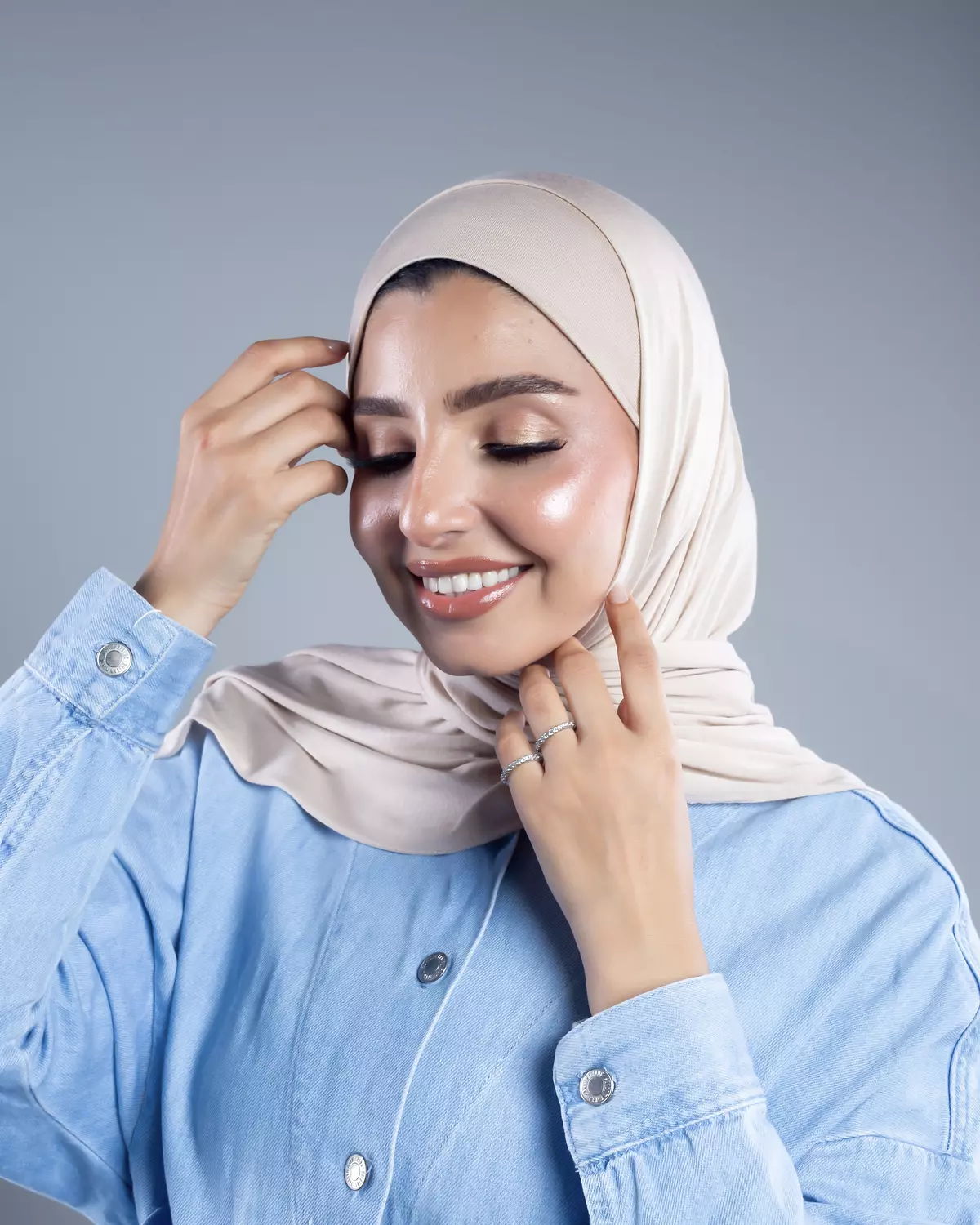 Jamila 2 in 1 beige cotton scarf  image