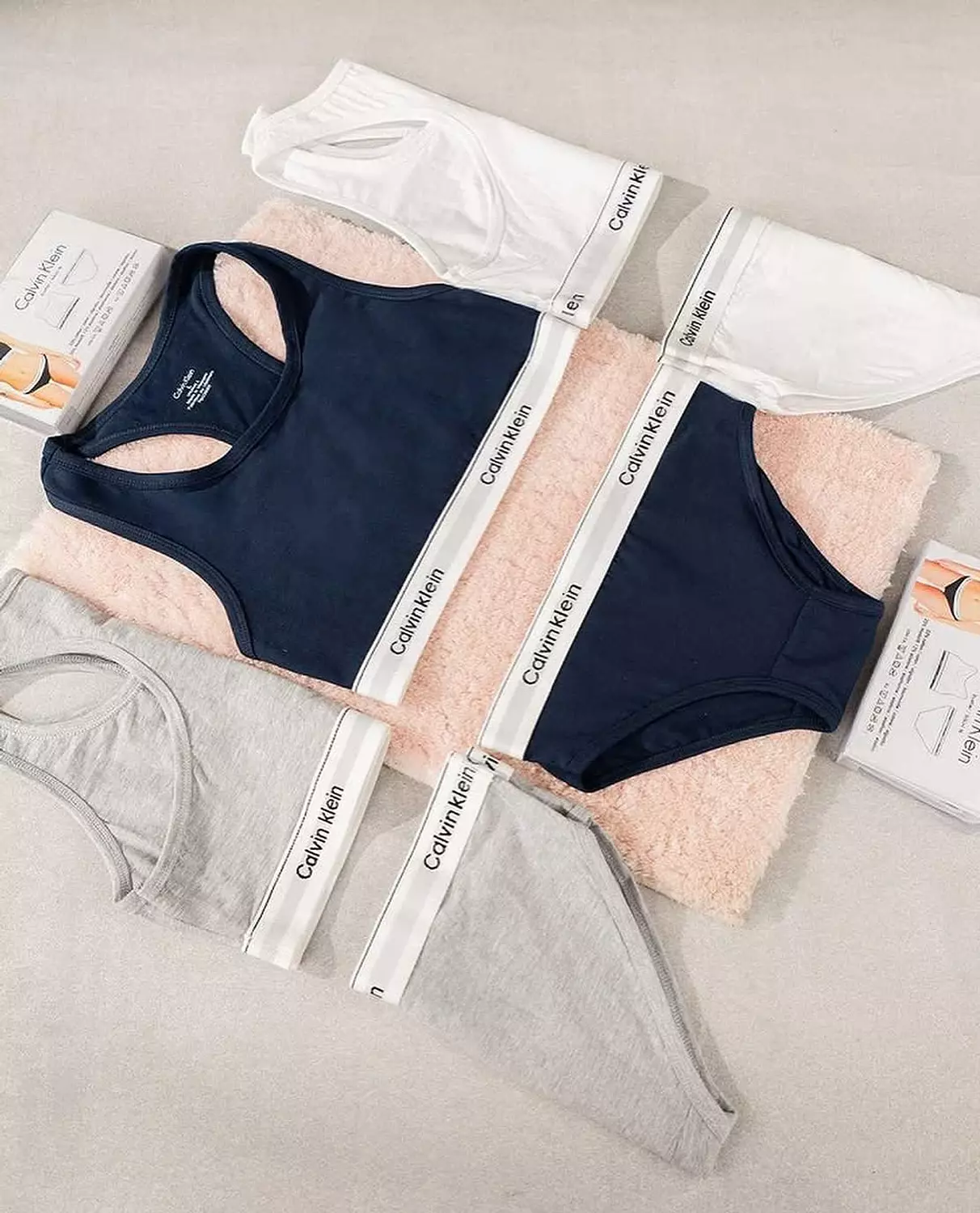 Calvin klein women 4