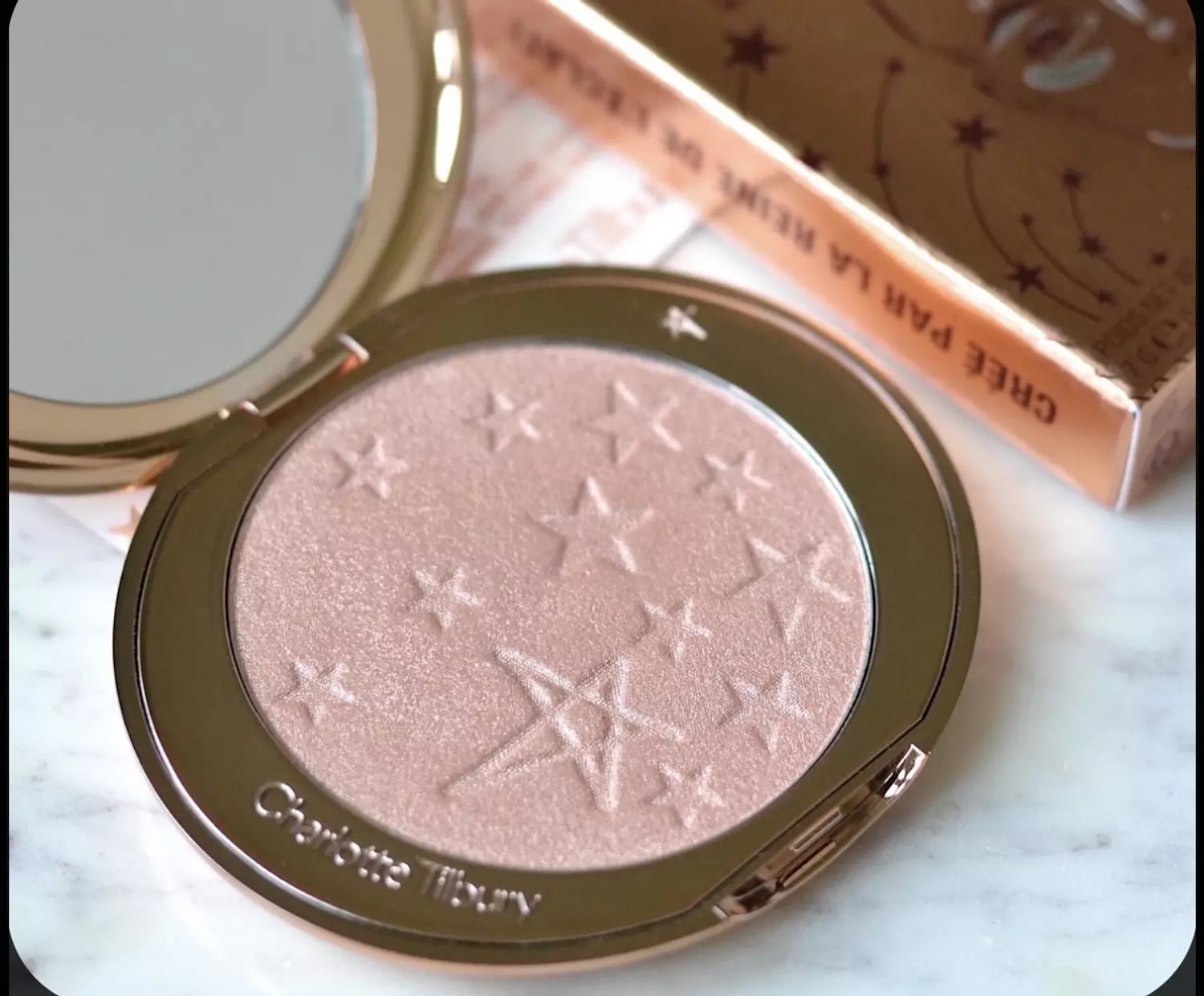 charlotte tilbury hOLLYWOOD GLOW GLIDE FACE ARCHITECT HIGHLIGHTER PILLOW TALK GLOW 4