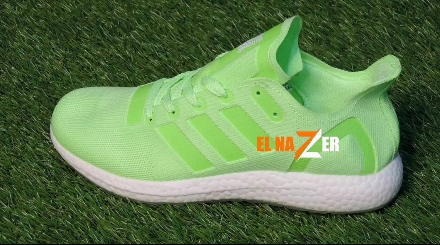 ADIDAS BOOST - RUNNING SHOES 5
