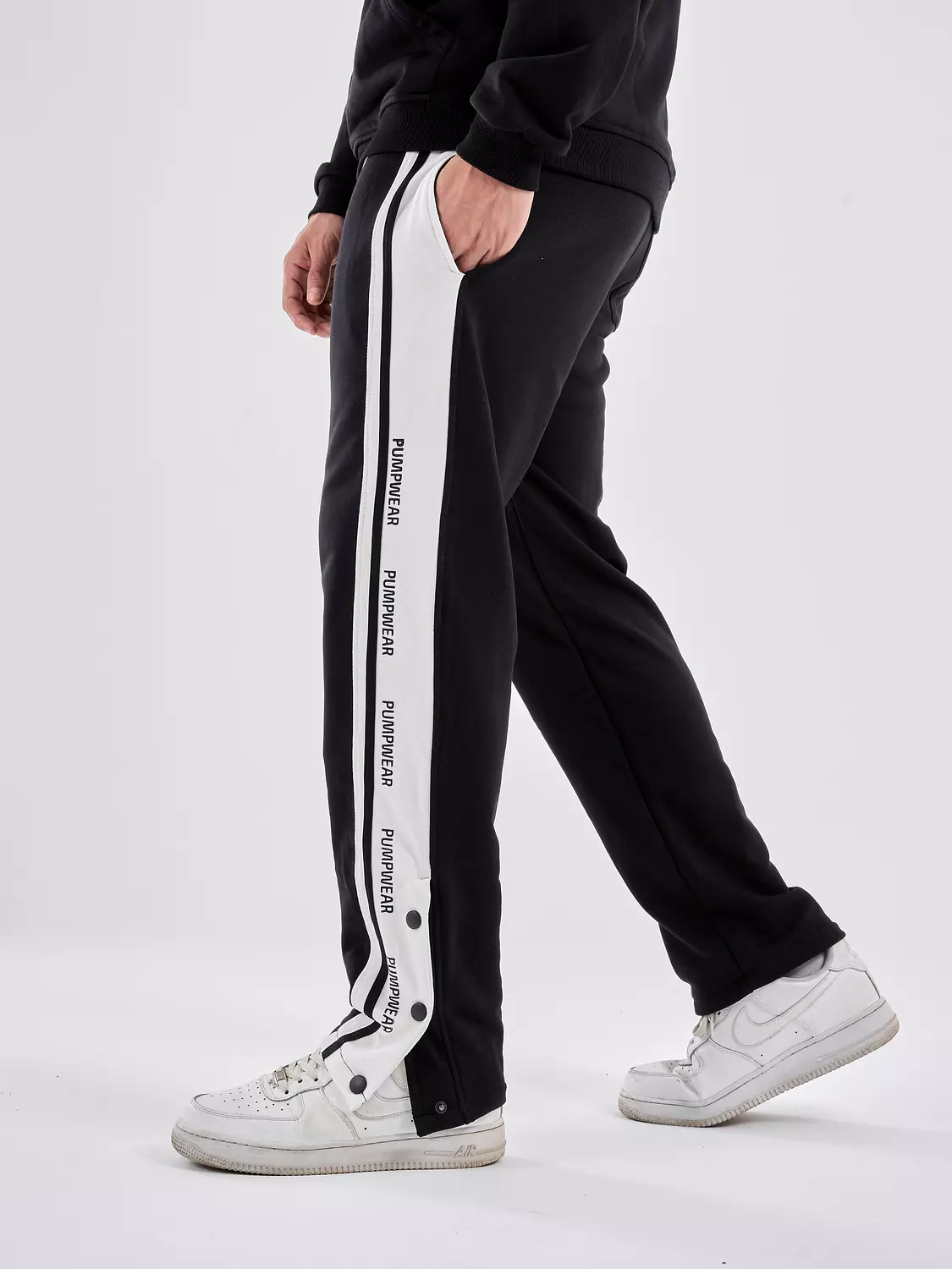 ESSENTIAL STRIPE SWEATPANTS "black" 5