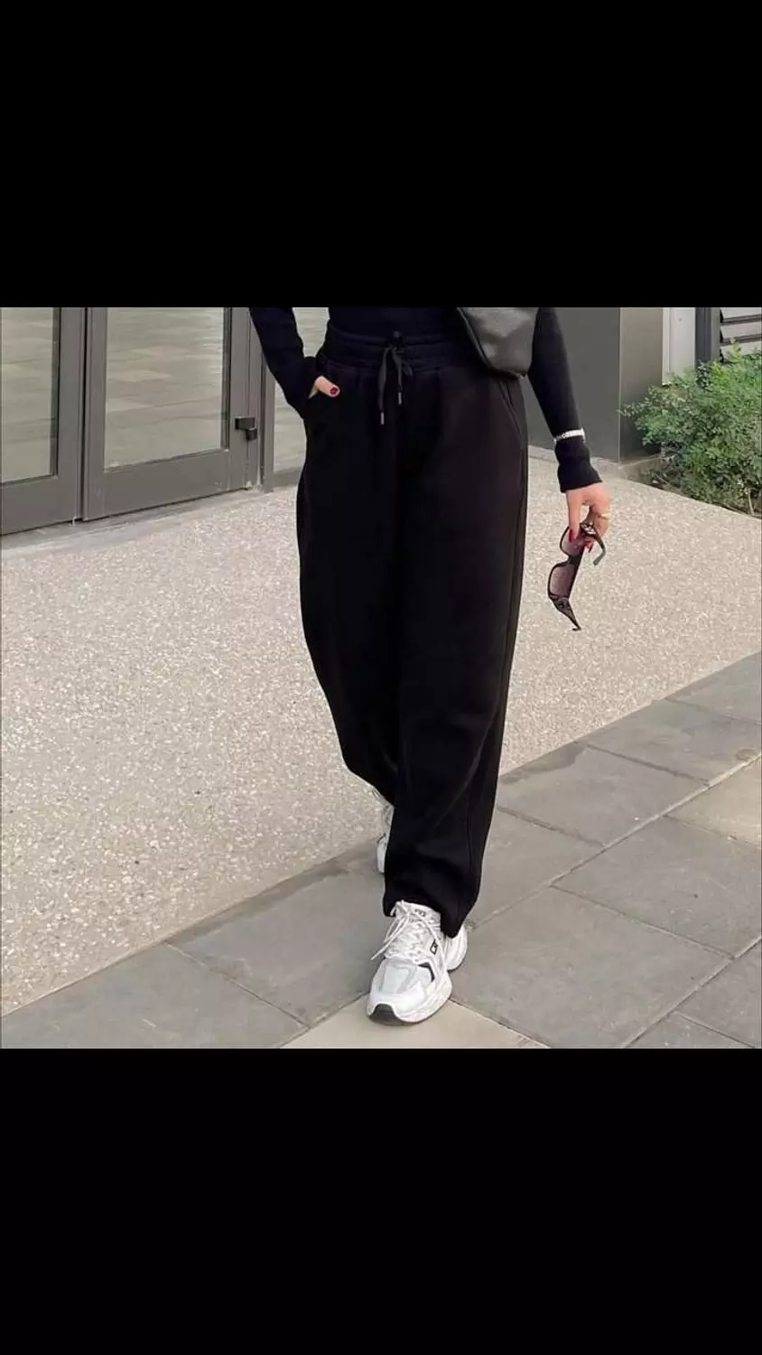 Wide leg pants hover image