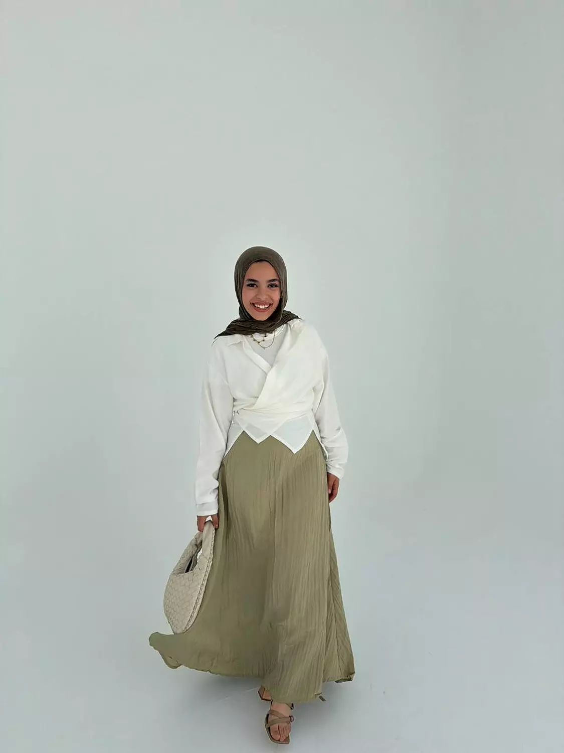 <h3 style="text-align: center"><span style="color: rgb(110, 89, 62)">WRINKLED SKIRT</span></h3>