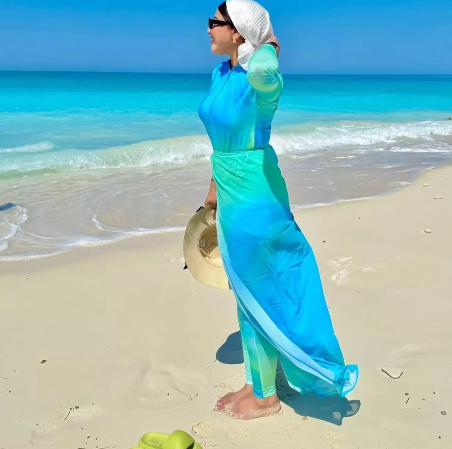 Aquamarine  hover image