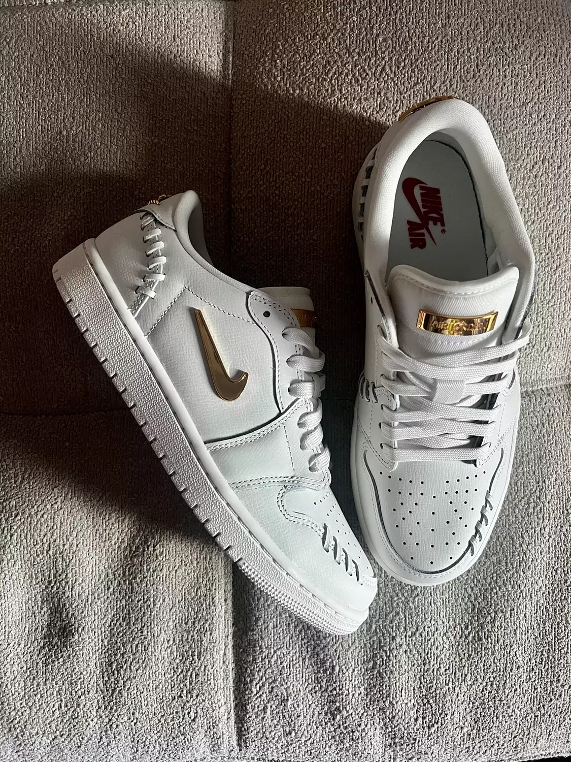Nike Jordan 1 Low ‘ White Gold’ 1