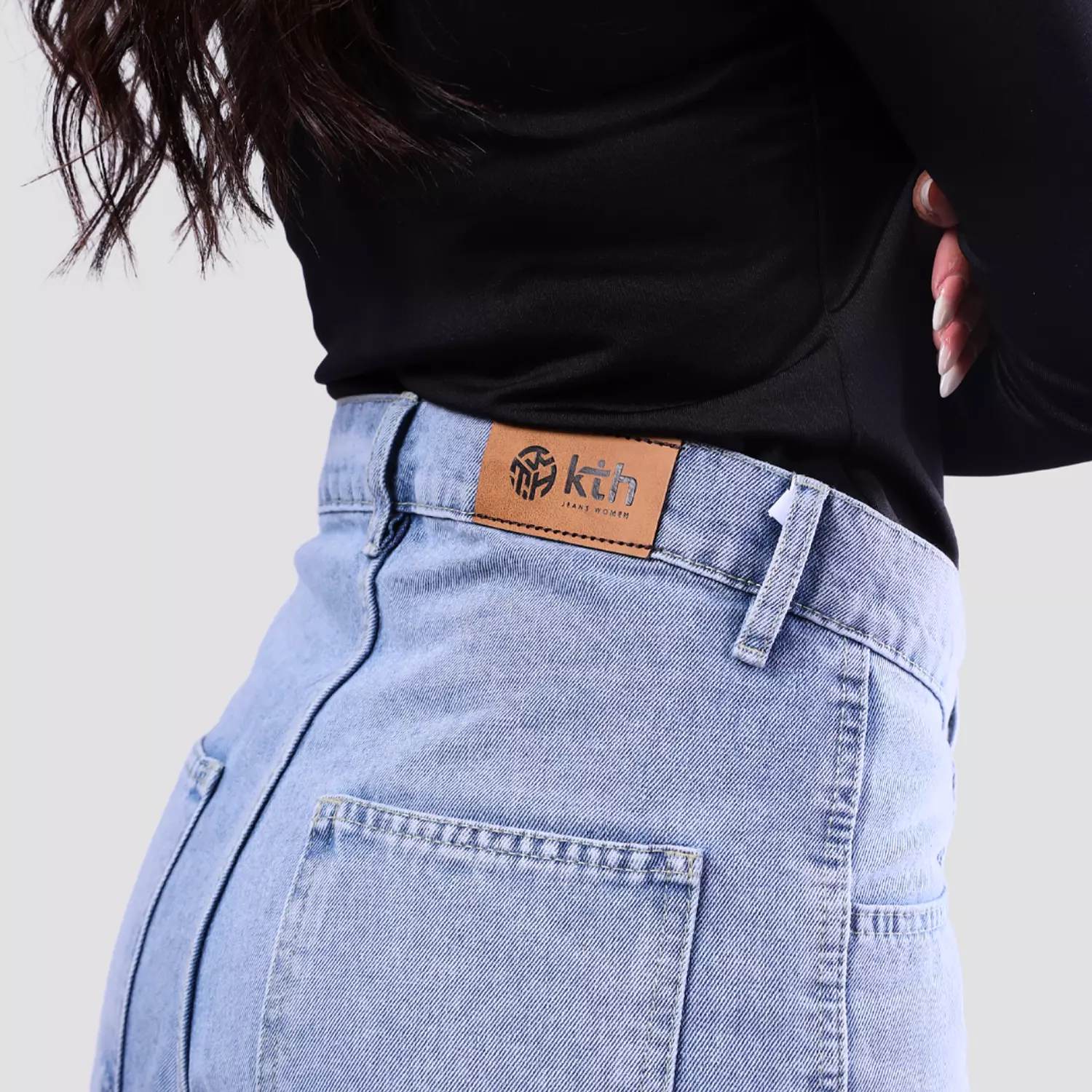 5030 Blue Jeans With Pocket Details & Side Strap 2