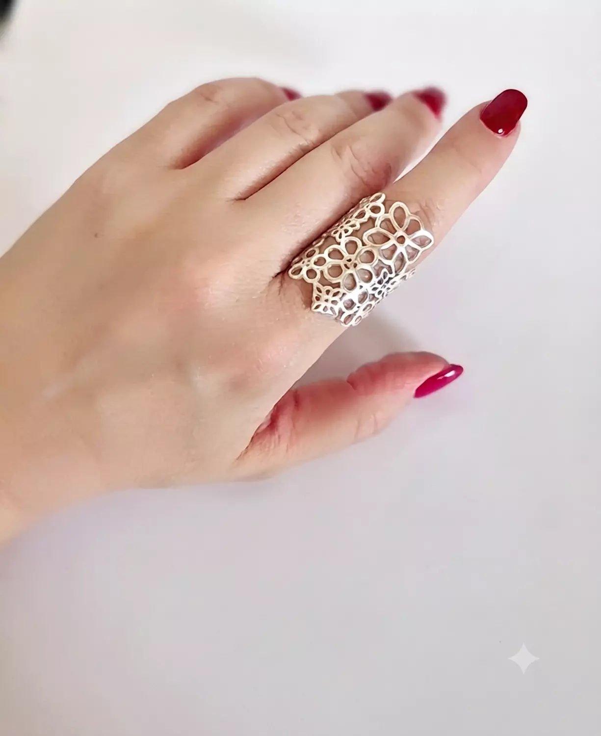Wide band floral ring image