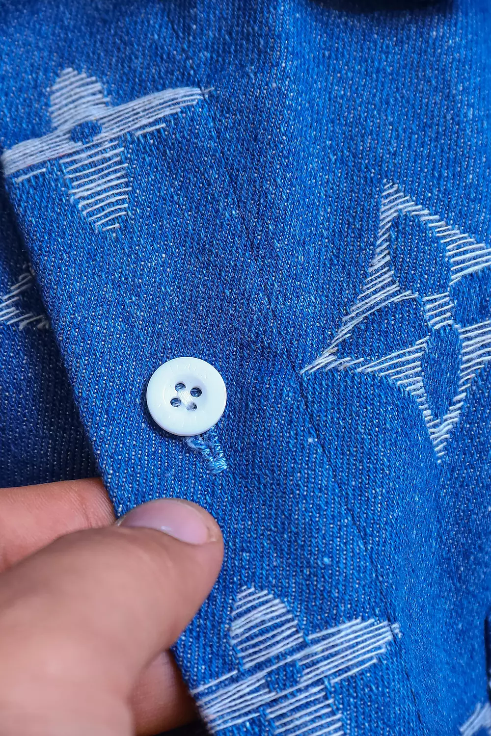 LOUIS VUITTON SUIT 1 hover image