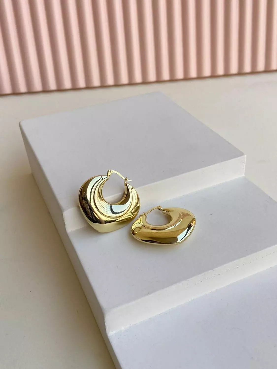 Chunky earring image
