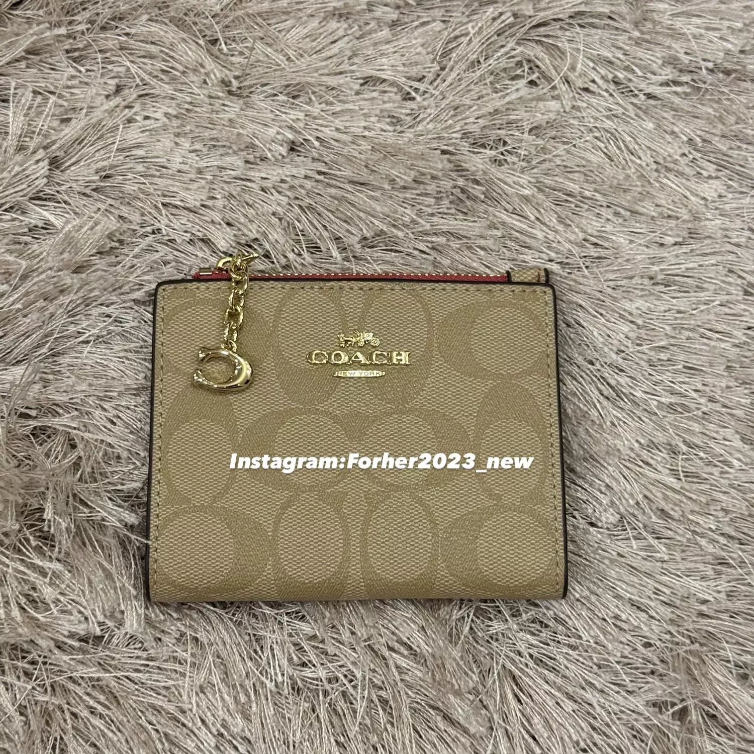 Coach bifold wallet in khaki 1