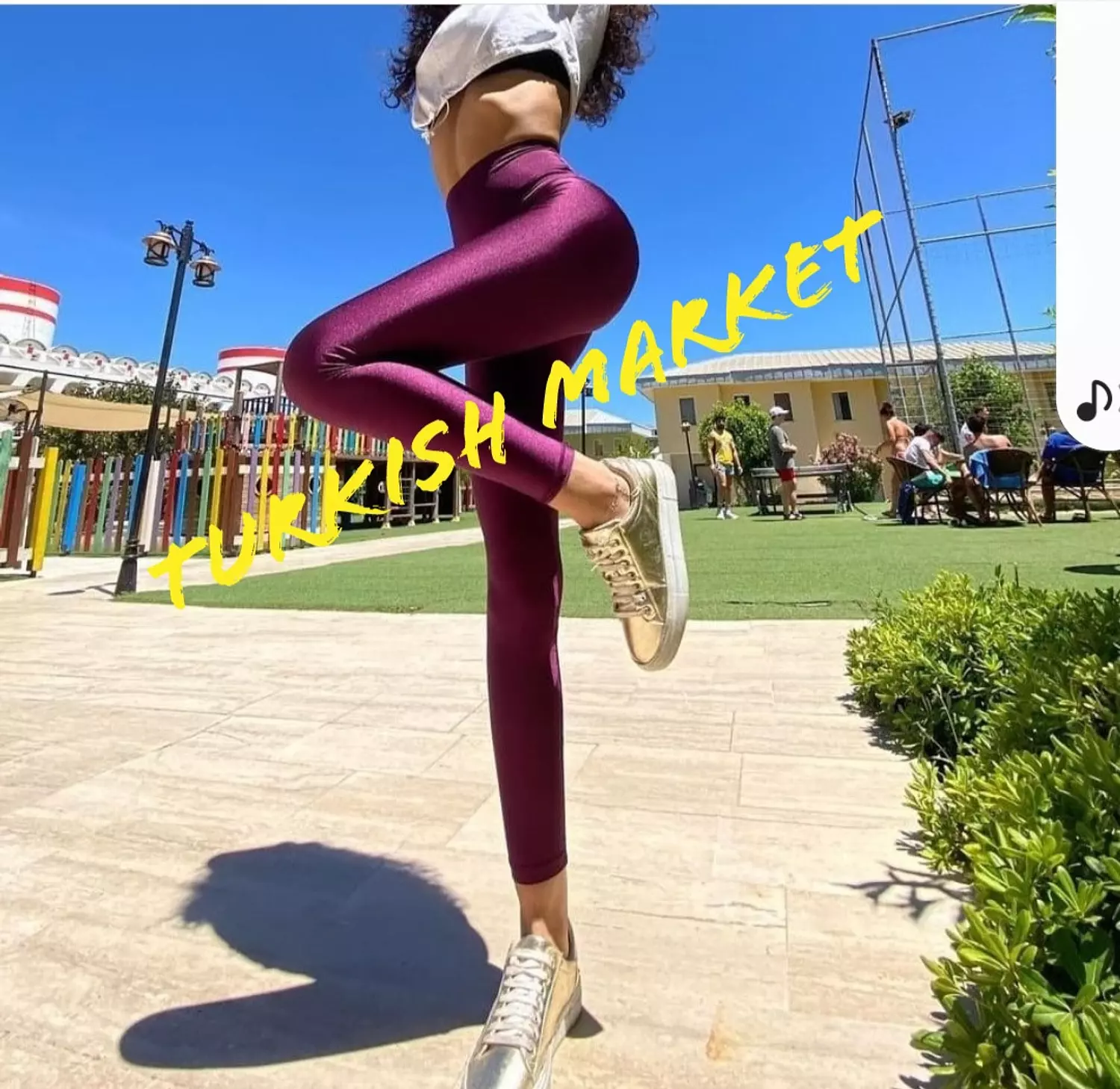 Plus size Aubergine Metallic leggings  2