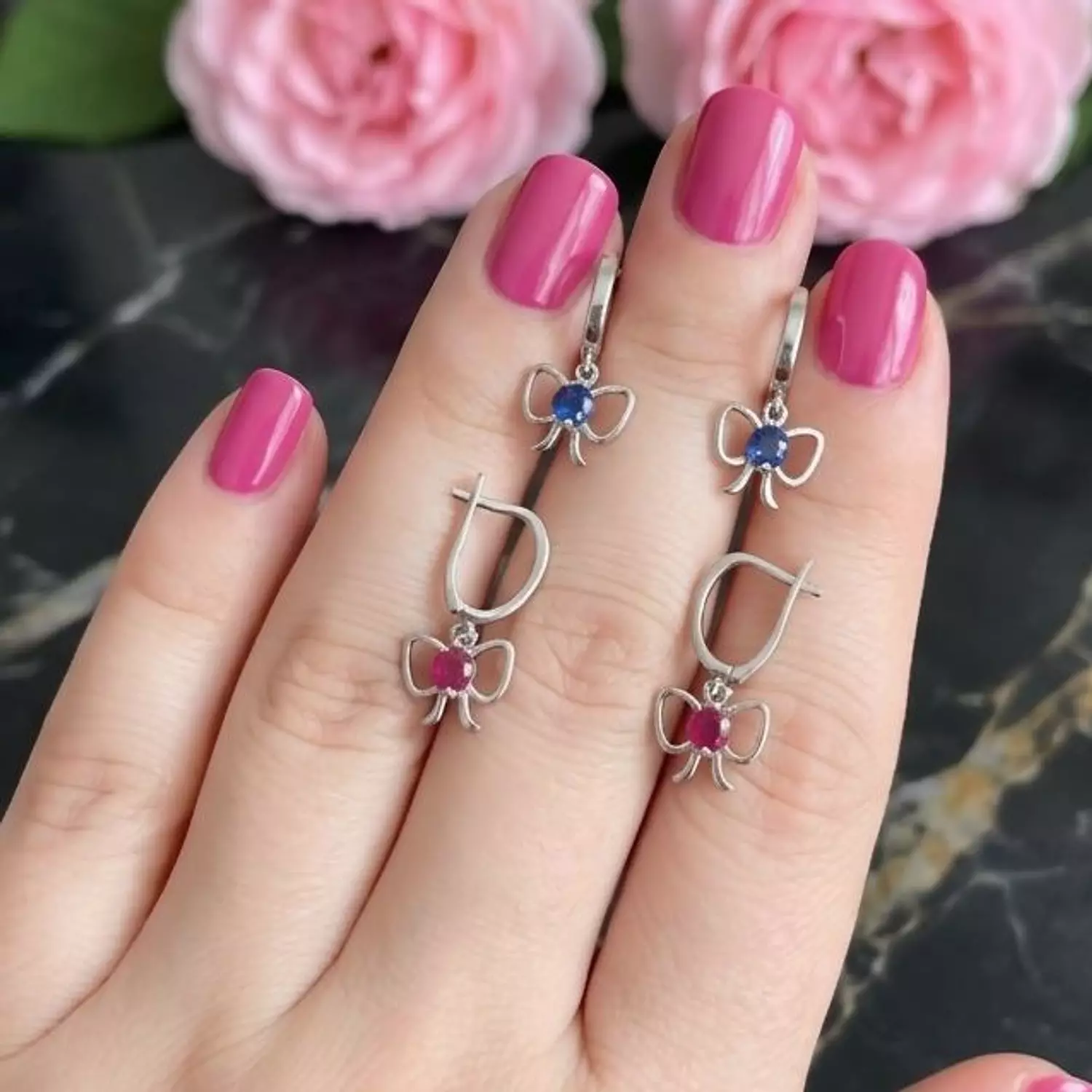 Ribbon clip earrings image