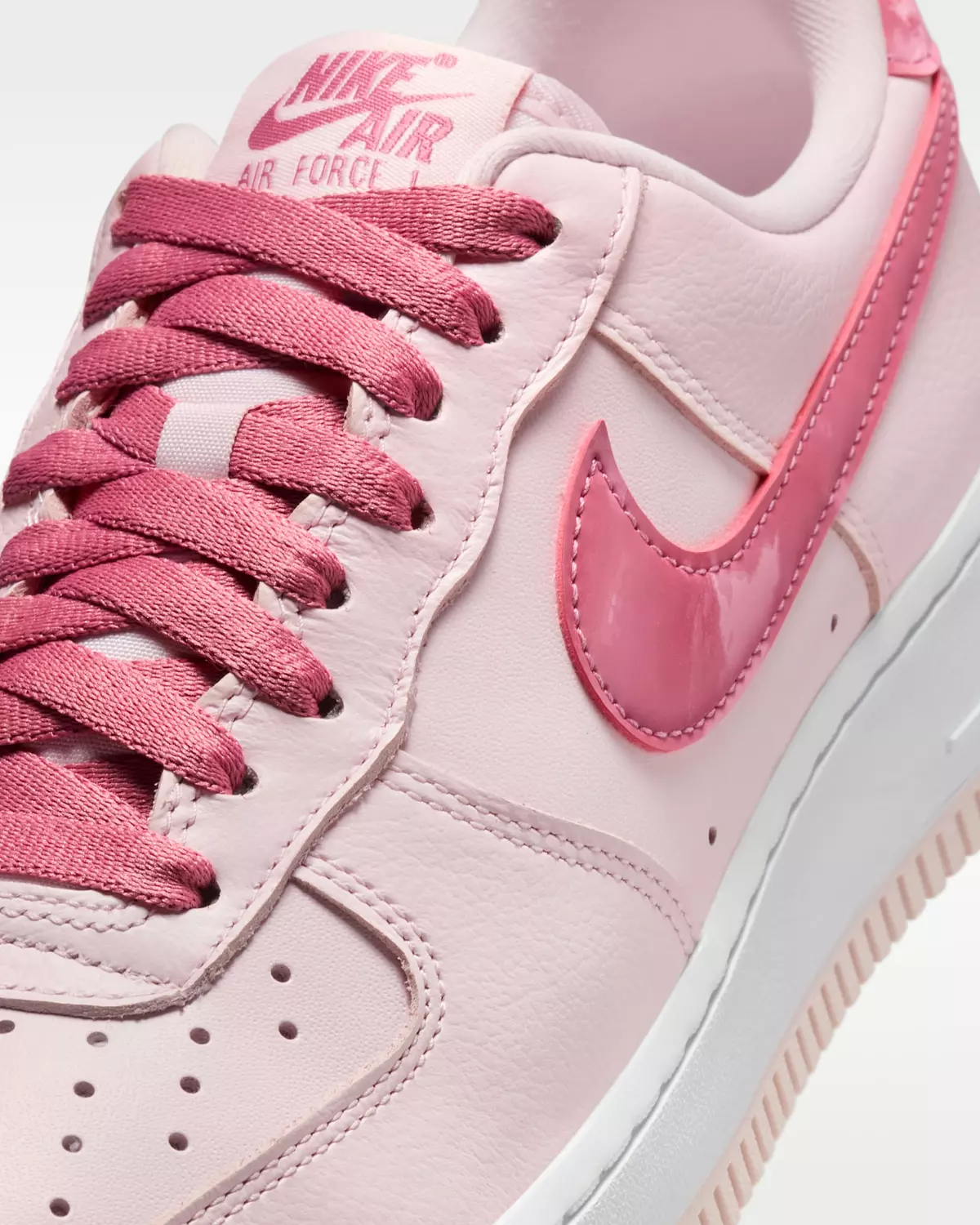 Nike Air Force 1 '07 "Valentine's Day" 1