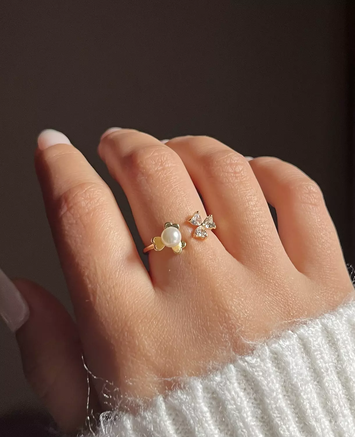 Pearly flower Ring  image