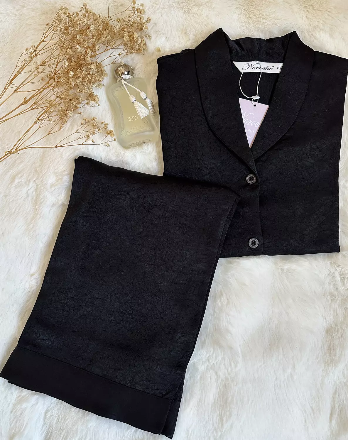 Noir crinkled Marble Effect pjs 1