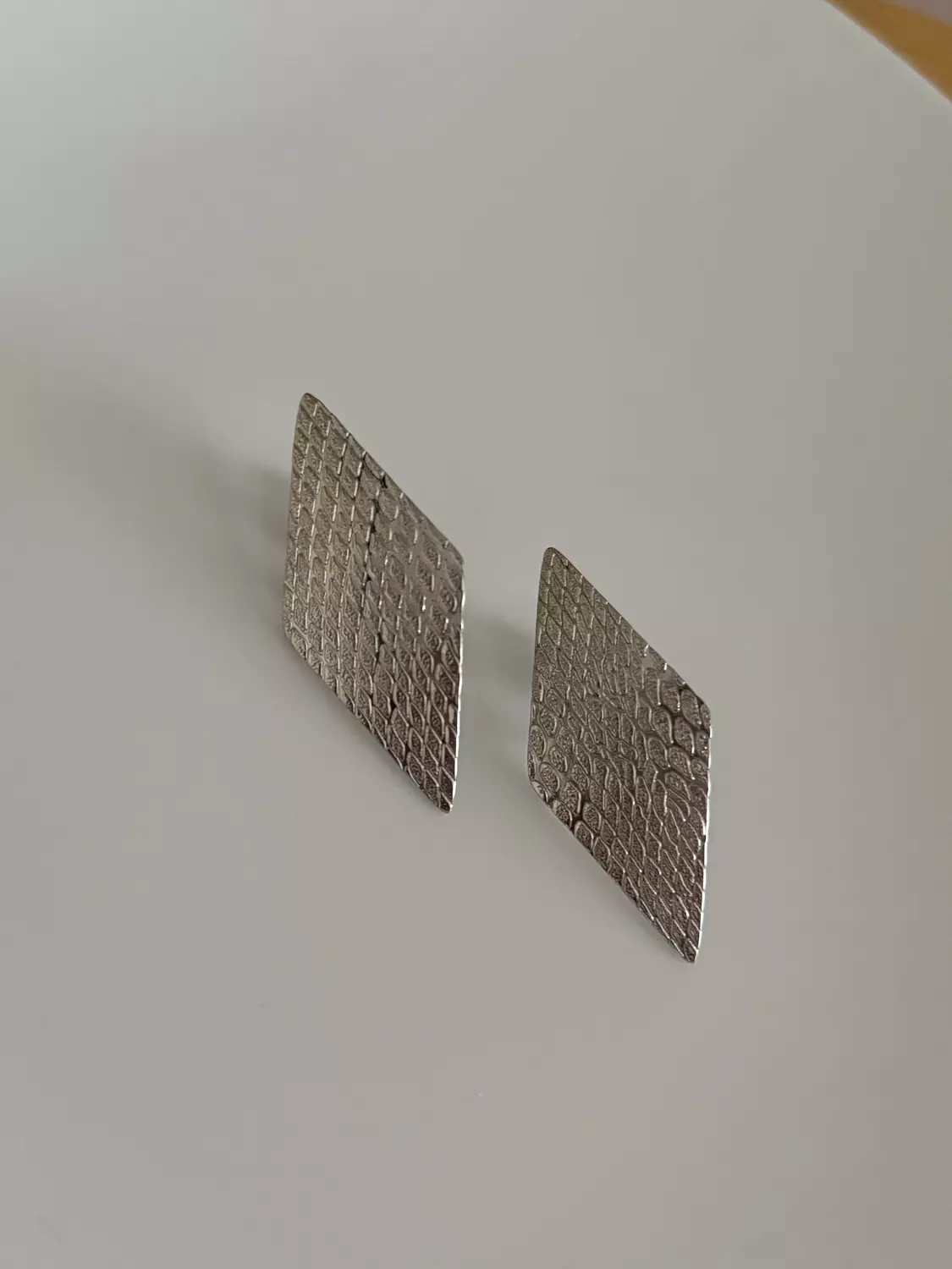 Vetta fake earrings  2